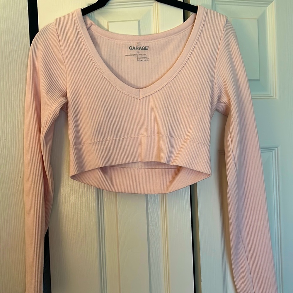 GARAGE Crop Top